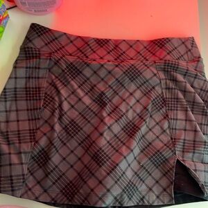 Brand: pink skirt with tight shorts under Size:Medium